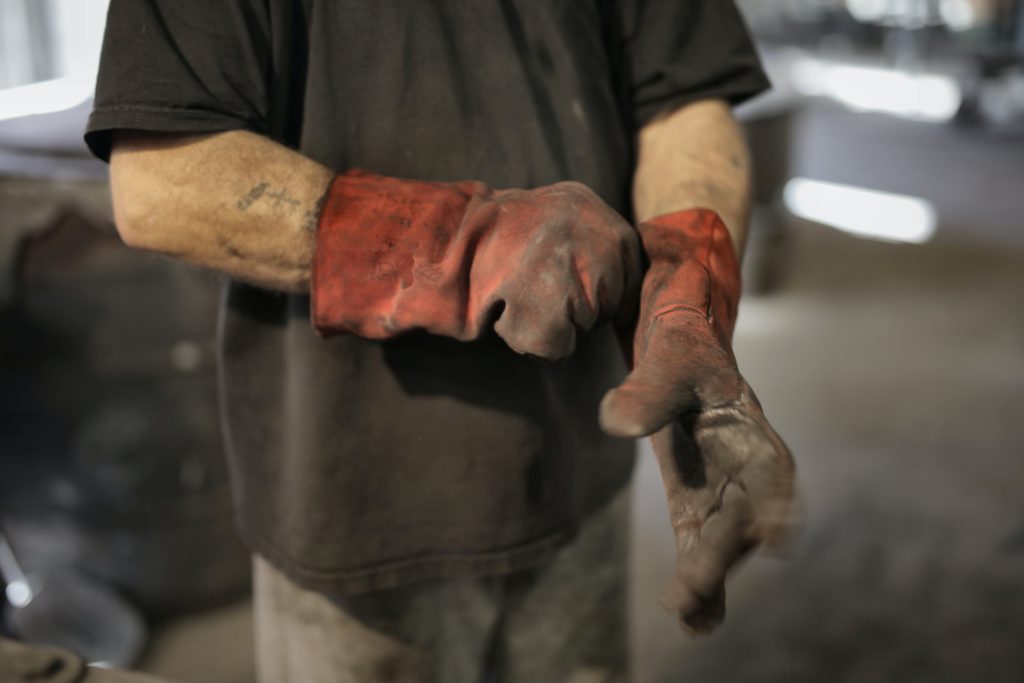 Lauth Investigations International | Why You Should Run a Background Check on Your Foreman